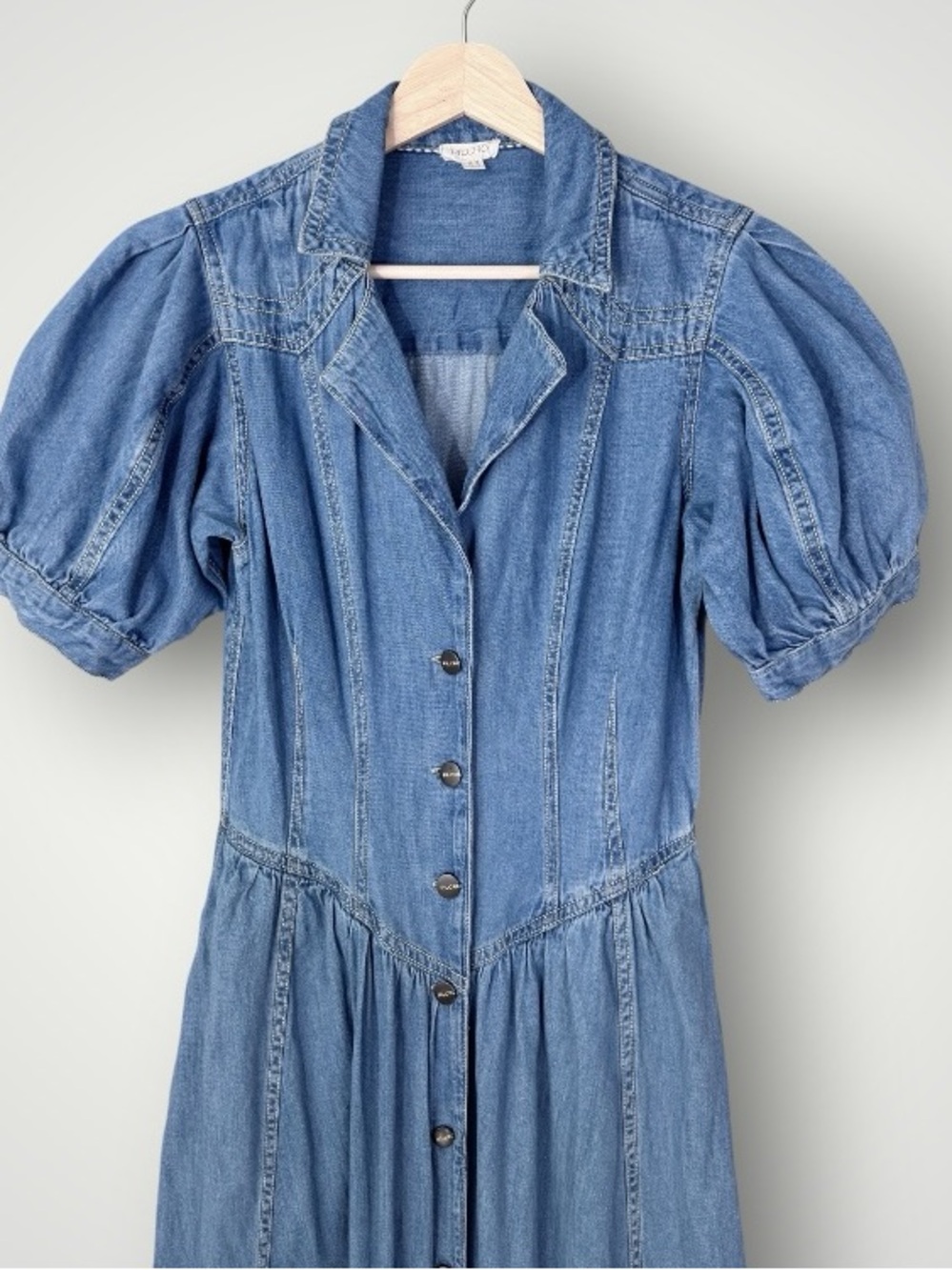 Anthropologie Pilcro Short-Sleeve Denim Midi
Shirt Dress 8 (labeled 14) - Picture 6 of 12